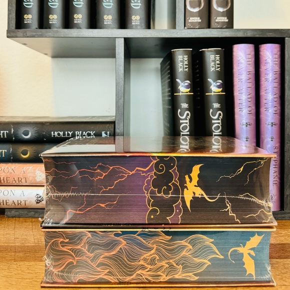 First Edition, First Printing IRON FLAME - GERMAN EDITION by Rebecca Yarros - Picture 6 of 8